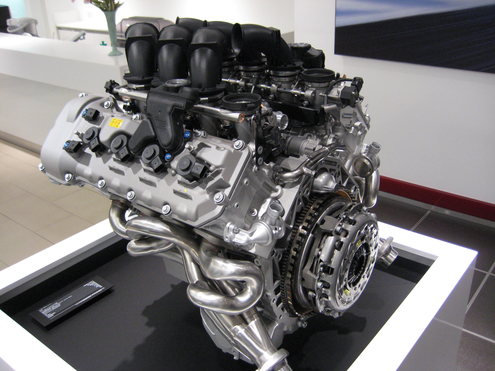 BMW_S65_Engine_Model.jpg